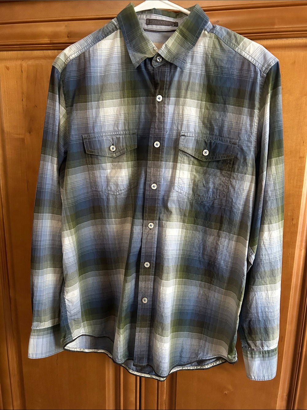 Men’s Tommy Bahama Jeans Button Down Size Medium - Picture 2 of 10